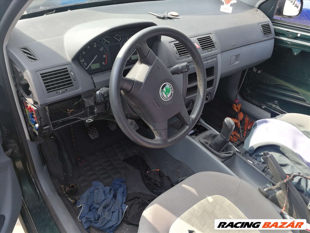 Skoda Fabia 1.4Mpi, 5 sebességes kézi váltó FCM kóddal, 160.000Km-el eladó 6. kép