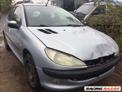 Peugeot 206 bontott alkatrészei