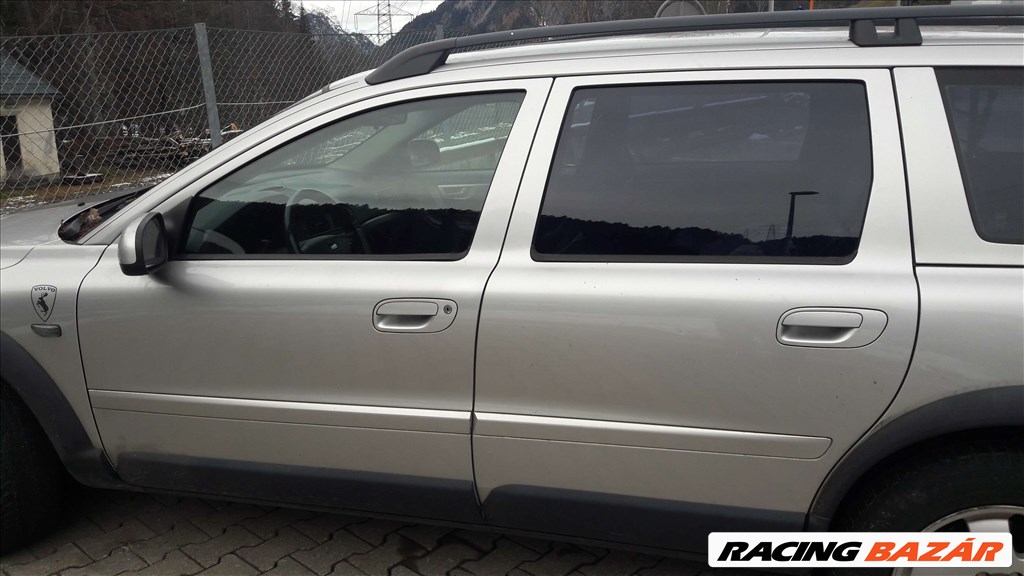 Volvo XC70 (s60 s80 v70) 2.4t AWD (full extra, bőr állófűtés xenon) bontott alkatrészei eladók 3. kép