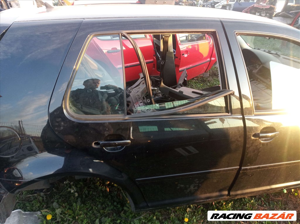 Volkswagen Golf 4 jobb hátsó ajtó üresen, több színben 3. kép