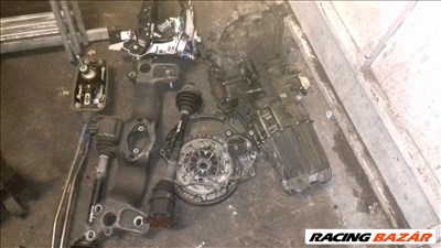 Audi Kézi váltosra alakitó szett