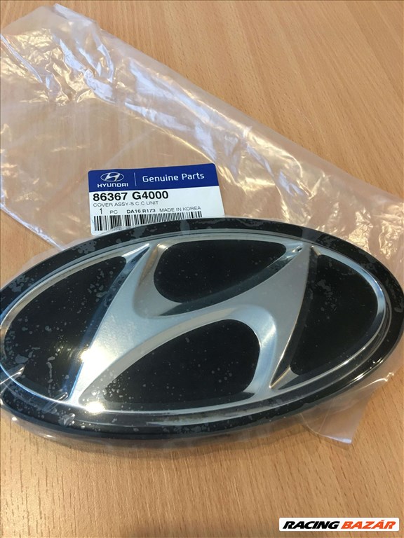 Hyundai i30, Hyundai Elantra Hűtőrácsba embléma 86367g4000 2. kép