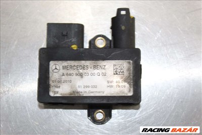 Mercedes B 180 CDI izzító elektronika  A64090003QQ02
