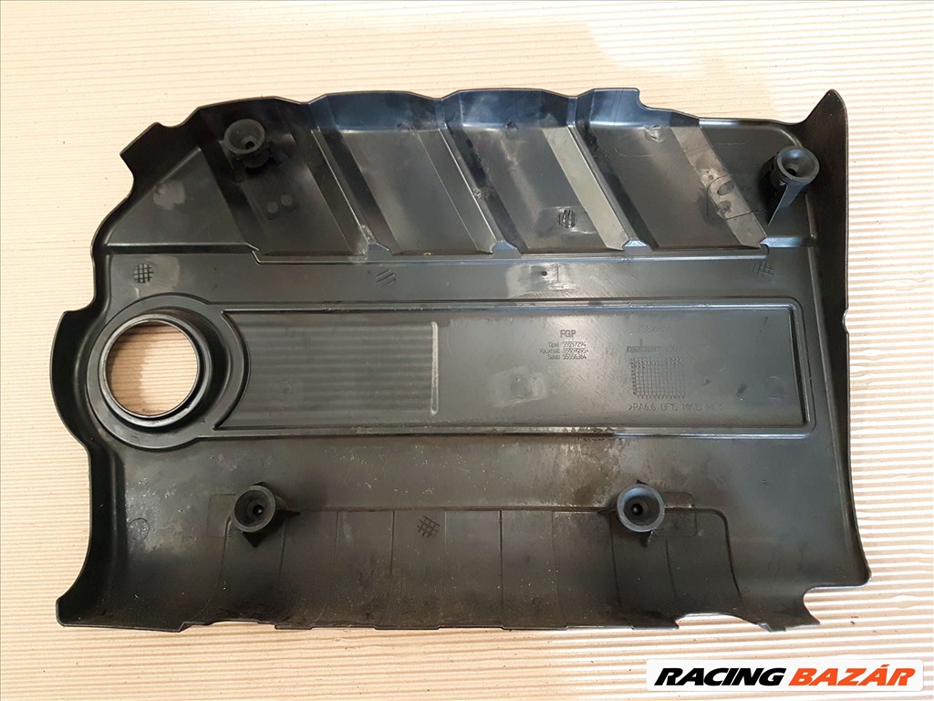 Opel Astra H 1.9 CDTI Ecotec Fedél,burkolat 2. kép