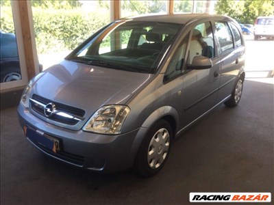 Opel Meriva A bontott alkatrészei z163