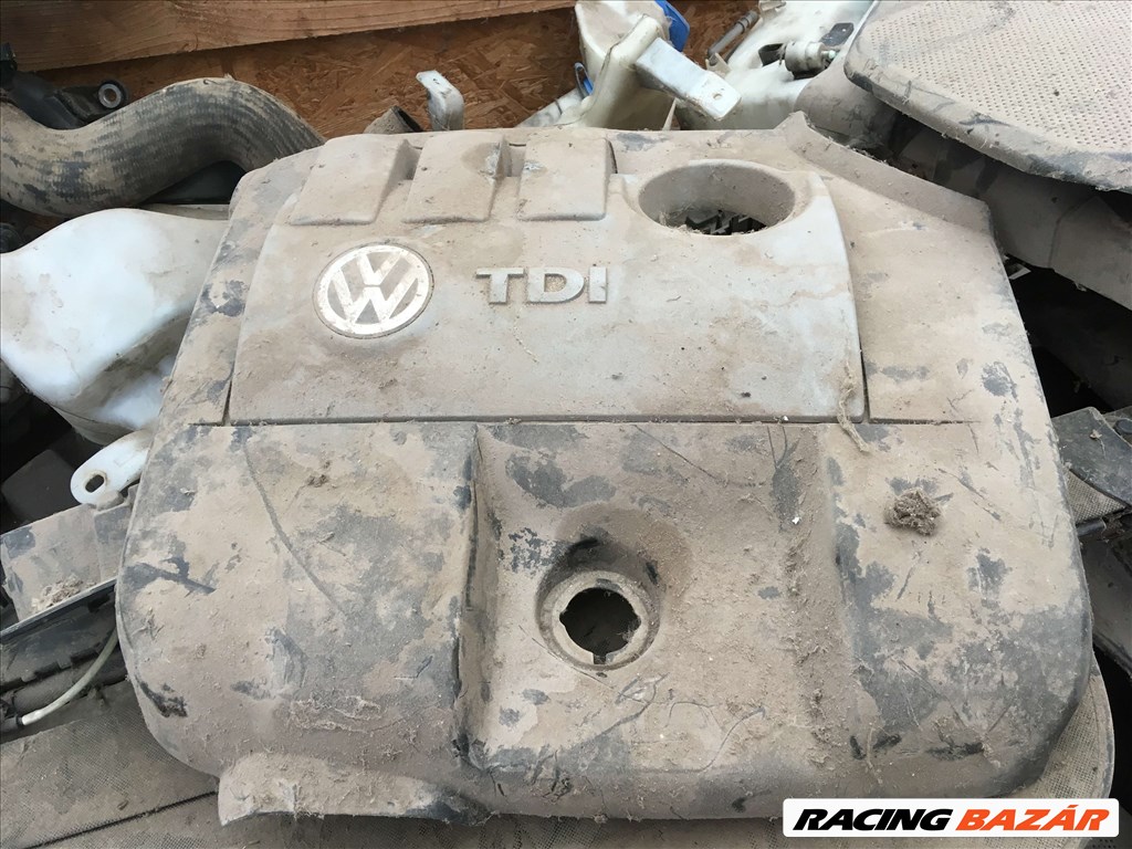Volkswagen motor felső burkolat  1. kép