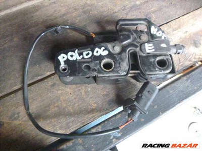 Volkswagen Polo 2006 ELSŐ MOTORTÉR ZÁR