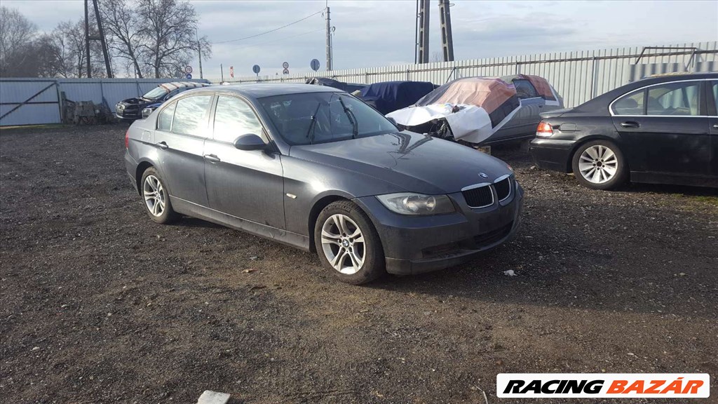 BMW 3-as sorozat E90 320D bontott alkatrészei 17. kép