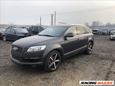 Audi Q7 bontás