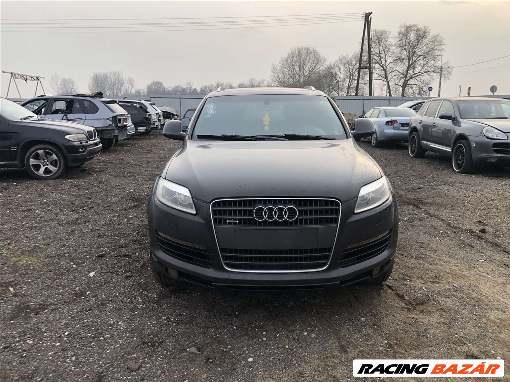 Audi Q7 bontás 8. kép