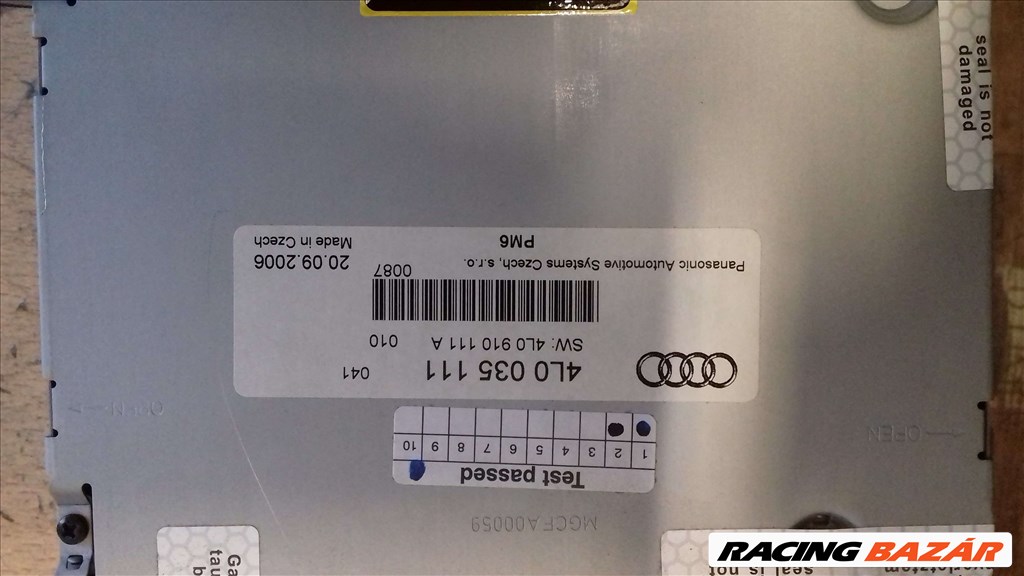 Audi Q7 (4L) 3.0 TDI quattro Q7.CD-tár 4lo035111 2. kép