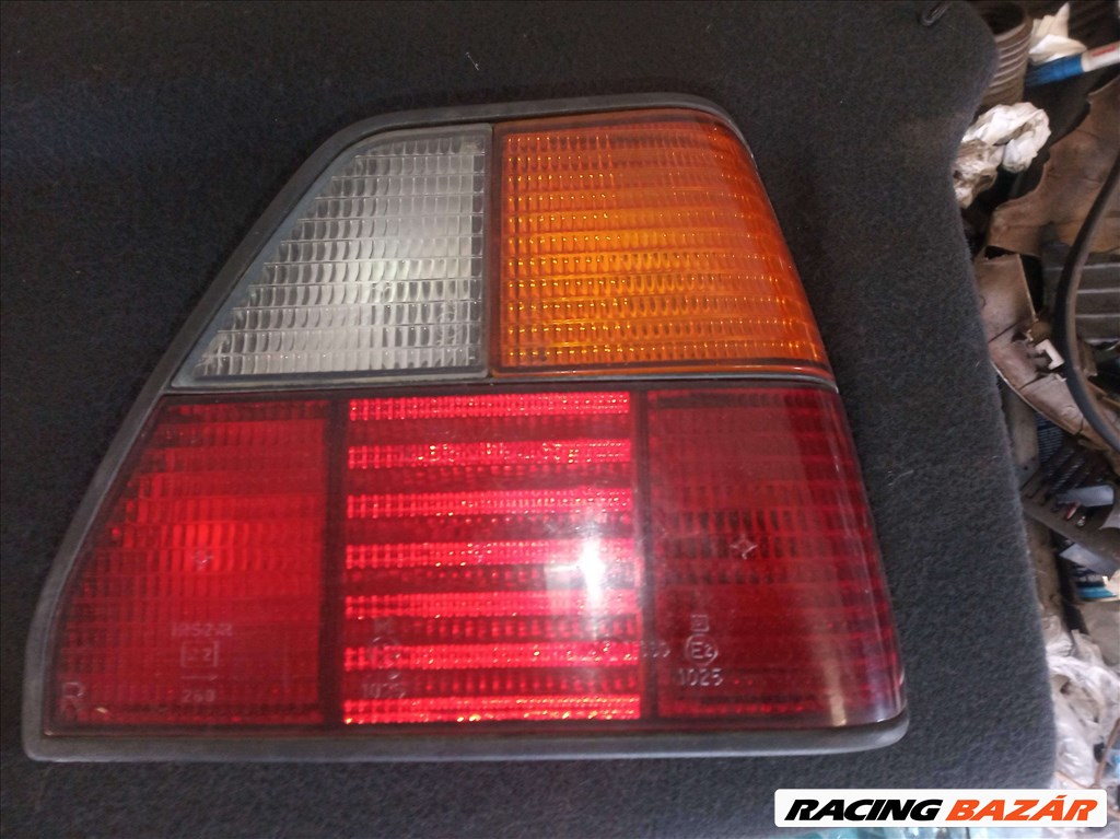 Volkswagen Golf 2 jobb hátsó lámpa  1. kép