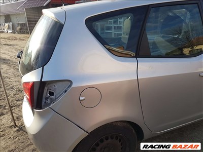 OPEL Meriva B Jobb hátsó sárvédő, negyed 