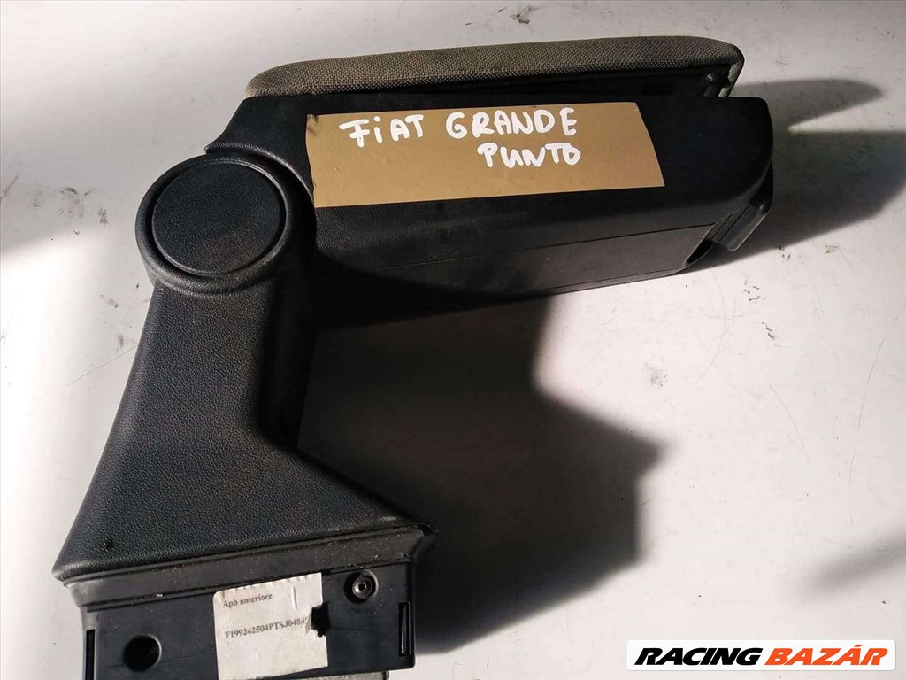 Fiat Grande Punto könyöklő 1. kép