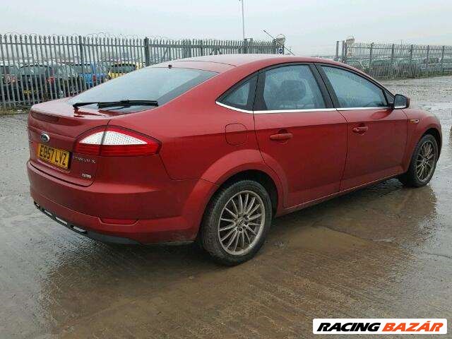 Ford Mondeo mk4 ajtó csomagtérajtó motorháztető géptető sárvédő homlokfal zárhíd sárvédőív 8. kép