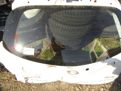 Nissan Micra (6th gen) csomagtér ablak üveg 