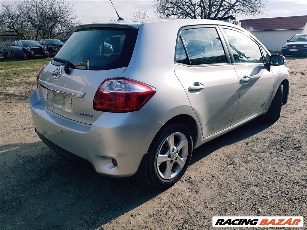 TOYOTA AURIS 1.33i 1NR Facelift bontott alkatrészek, bontás, bontott jármű 3. kép