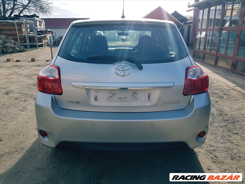 TOYOTA AURIS 1.33i 1NR Facelift bontott alkatrészek, bontás, bontott jármű 4. kép