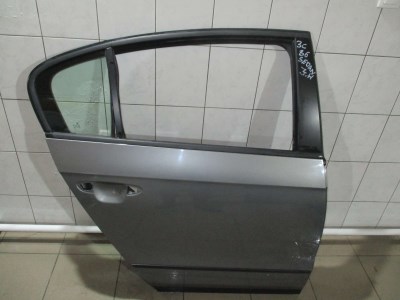 Volkswagen Passat VI jobb hátsó ajtó grafit szürke sedan limusin 3C B6 Passat