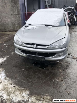 Peugeot 206 bontott alkatrészei