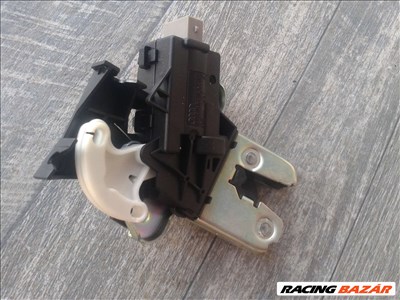 Audi A4 Seat Exeo Volkswagen Jetta  Passat csomagtér zár csomagtartó zár  4F5827505D 4E0827505C