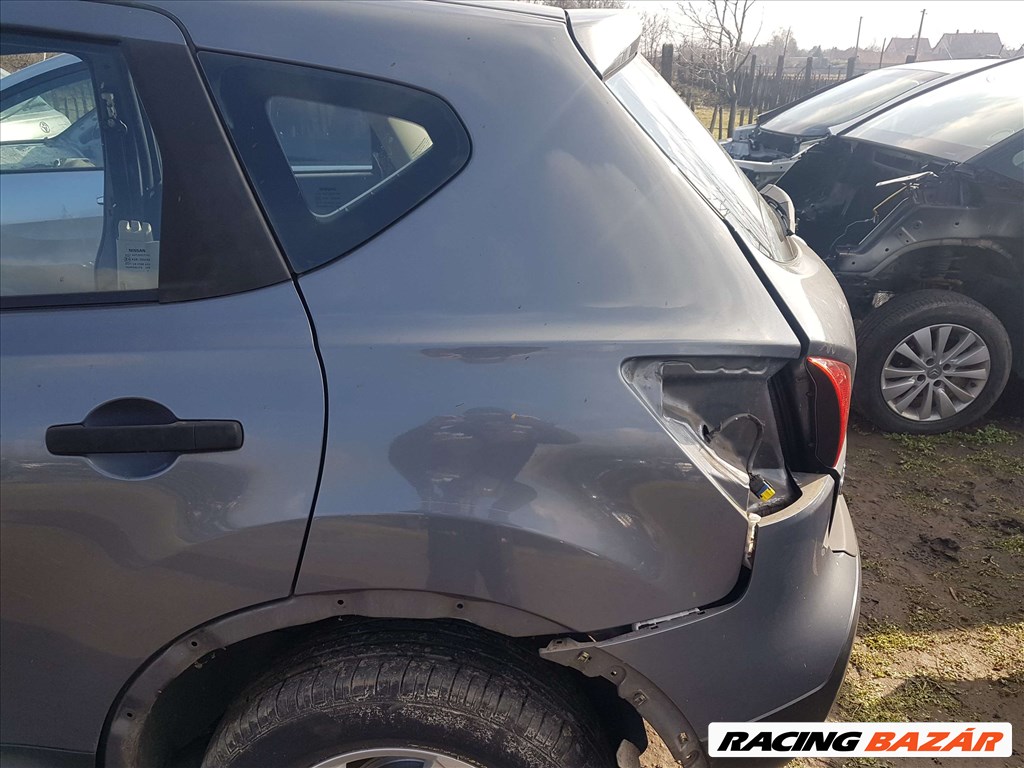 NISSAN QASHQAI Bal hátsó sárvédő, negyed  1. kép