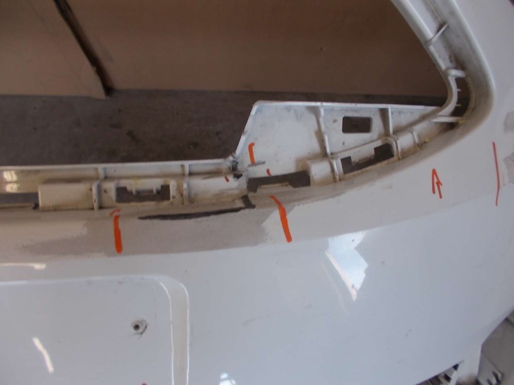 FORD C-MAX első lökhárító héj 2015-2020 3. kép