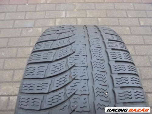 Nokian WR A4 235/55 R17  1. kép