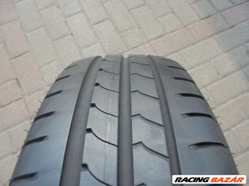 Goodyear Efficientgrip 195/60 R16  1. kép