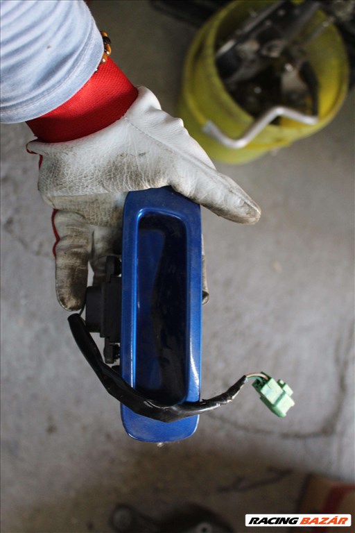 Suzuki Swift (5th gen) 1.3B csomagtérajtó mikrokapcsoló  8285163ja 1. kép