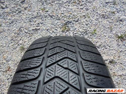 Pirelli Sottozero 3 235/55 R17  1. kép