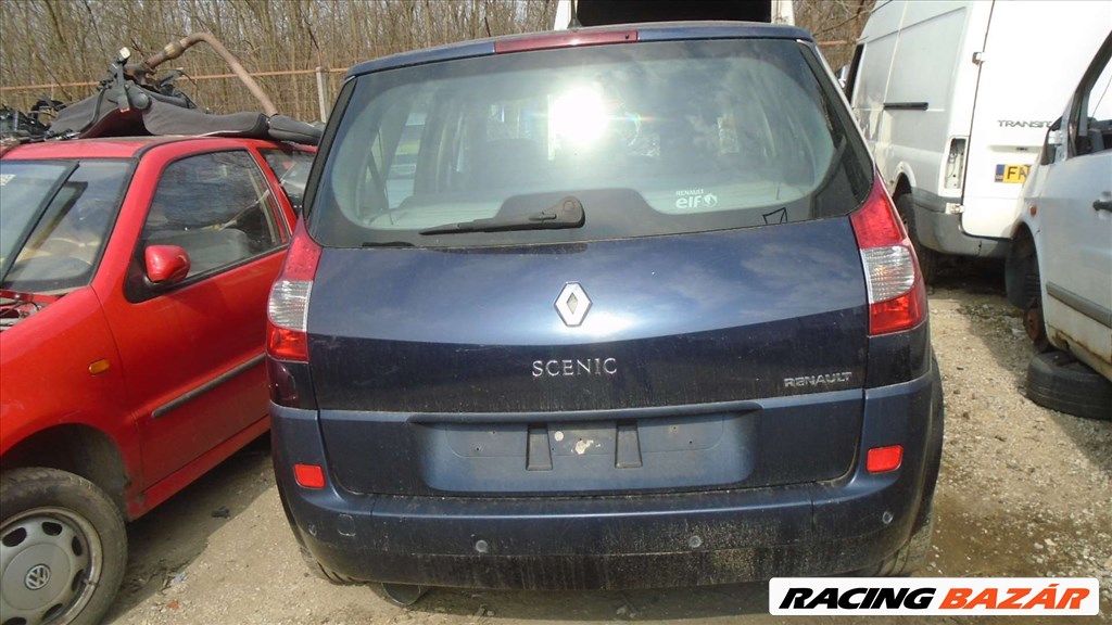 Renault Scénic bontott alkatrészei * 5. kép