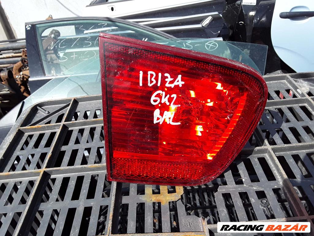 Seat Ibiza 6K2 1999-2002 bal hátsó belső lámpa  1. kép