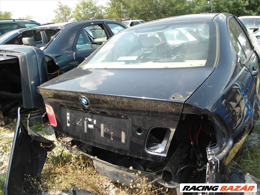 BMW E46 bontott alkatrészei * 2. kép