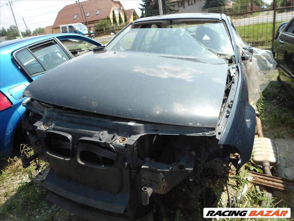 BMW E46 bontott alkatrészei * 5. kép