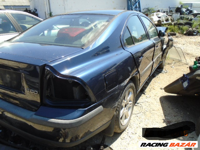 Volvo S60 bontott alkatrészei * 3. kép