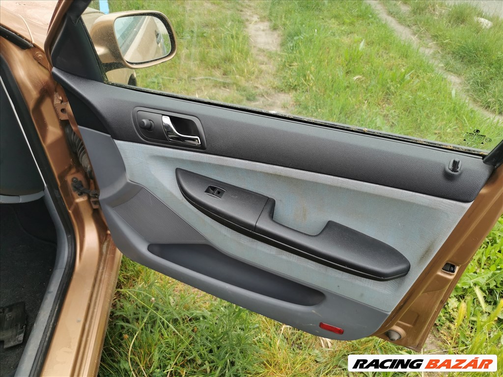 Skoda Fabia Sedan karosszéria elemek 9601 színben eladók 12. kép