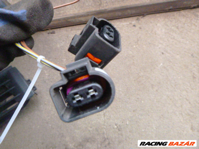 Audi KÖDLÁMPA CSATLAKOZÓ 1j0973722