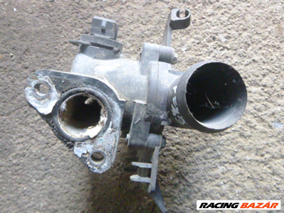 Skoda FELICIA 1997 1,3 VÍZ termosztátház  047 121 111 047121111