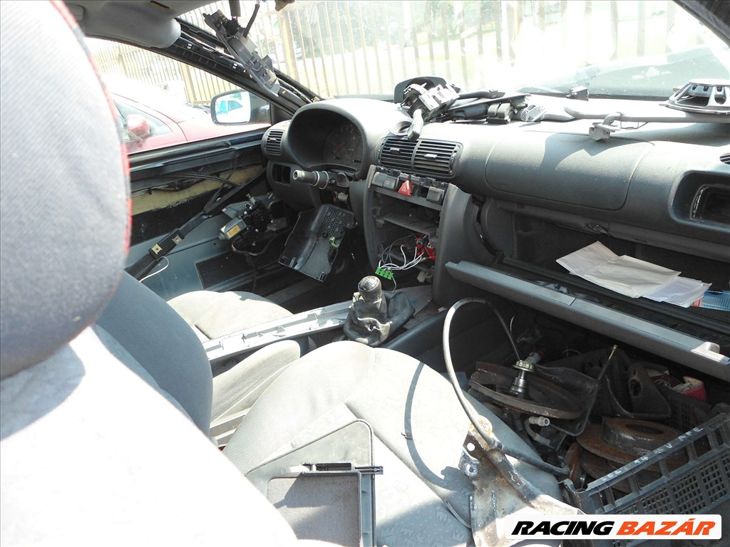 Audi A3 bontott alkatrészei * 4. kép