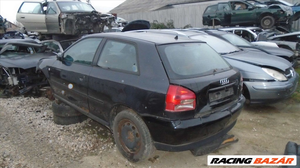 Audi A3 bontott alkatrészei * 9. kép