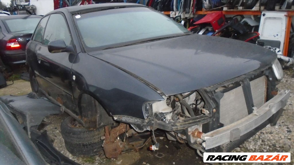 Audi A3 bontott alkatrészei * 11. kép