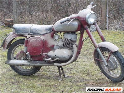 JAWA  250-ES MKP. GYÁRI FÉNYEZÉSSEL,1 TULAJDONOSTÓL PAPIROK NÉLKŰL ELADÓ