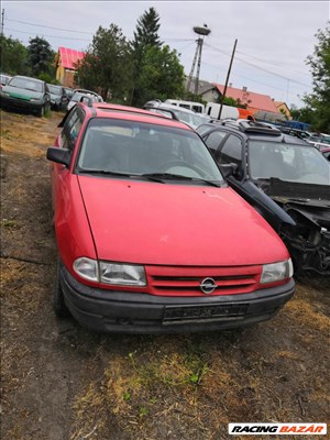 Opel Astra F bontott alkatrészei