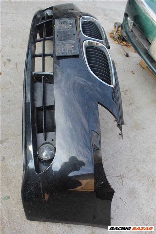 BMW  E60 első lökhárító üresen 2. kép