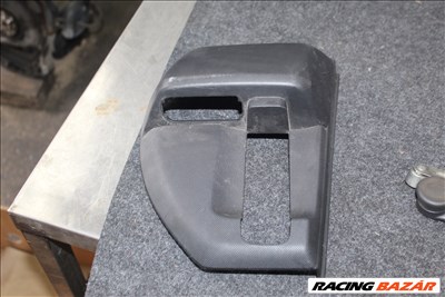 Mazda 5 belső burkolat C2355281B