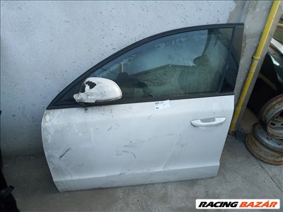 Skoda Superb 2 facelift bal első ajtó üresen