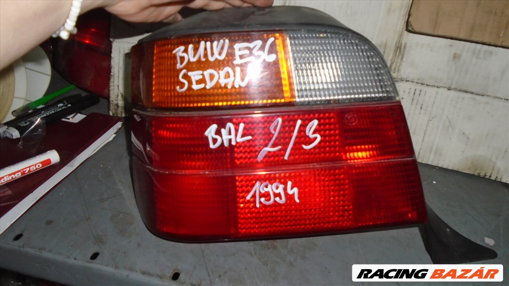 BMW E36 sedan 1994-es bal hátsó lámpa eladó * 1. kép