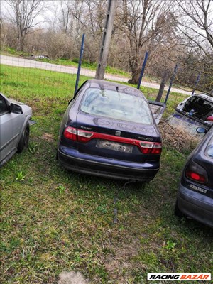 Seat Toledo bontott alkatrészei