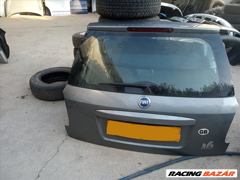 Fiat Sedici / Suzuki SX4 csomagtérajtó, üresen 1. kép